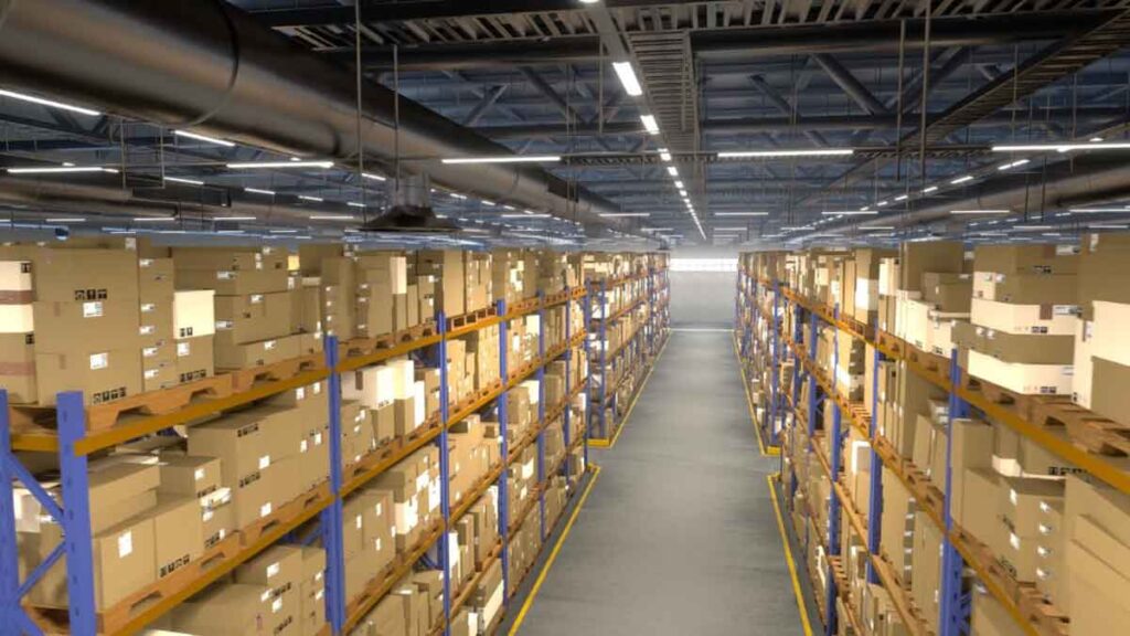 Qué requisitos debe cumplir un centro logístico moderno en España